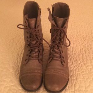 Steve Madden Boots